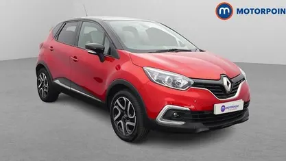 Used Renault Captur Iconic 90 HP (66 kW) 2018 Red/black SUV
