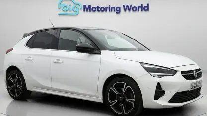 Used Vauxhall Corsa Ultimate 131 HP (96 kW) 2023 White Hatchback