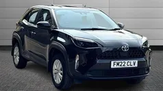 Eclipse black Used 2022 Toyota Yaris Cross SUV | £19,795 (Fair price)