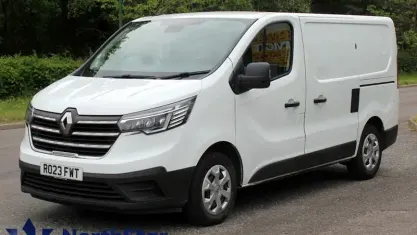 Used Renault Trafic Business 131 HP (96 kW) 2023 White MPV