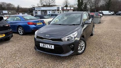 Begagnad Kia Rio 77 HK (56 kW) 2017 Grå Halvkombi
