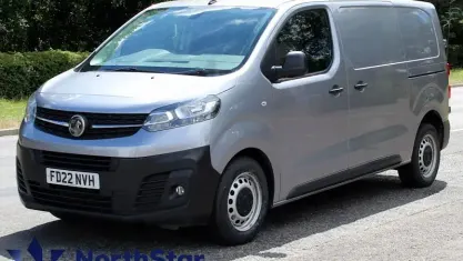 Used Vauxhall Vivaro S 101 HP (74 kW) 2022 Grey MPV