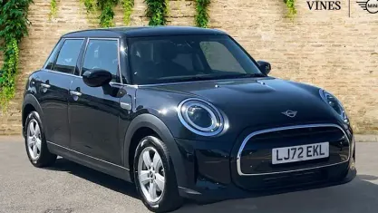 Used Mini Cooper Classic 136 HP (100 kW) 2022 Black Hatchback