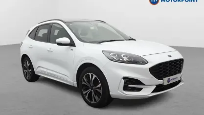 Usado Ford Kuga ST-Line X 224 CV (164 kW) 2023 Blanco SUV