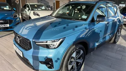 Used 2025 Volvo XC40 Plus SUV | £30,999 (Fair price)
