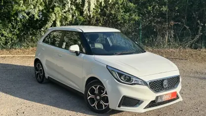 Begagnad MG MG3 Exclusive 106 HK (77 kW) 2024 Halvkombi