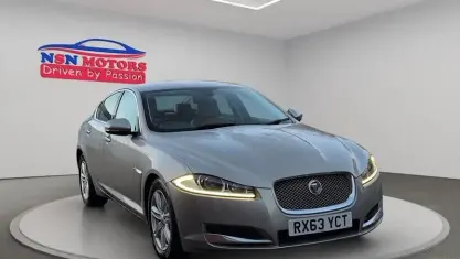 Used Jaguar XF Luxury 200 HP (147 kW) 2013 Gold Sedan