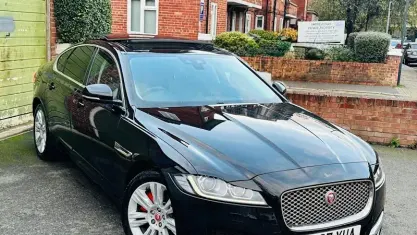 Used Jaguar XF Portfolio 241 HP (177 kW) 2018 Black Sedan