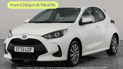 Used 2025 Toyota Yaris Hybrid Hatchback | £16,719 (Super price)