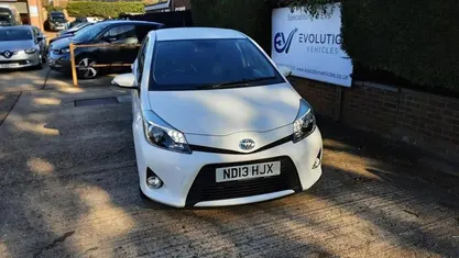 White Used 2013 Toyota Yaris Hybrid Hatchback | £8,995 (Fair price)