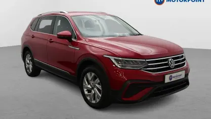 Used VW Tiguan Allspace Life 150 HP (110 kW) 2023 Red SUV