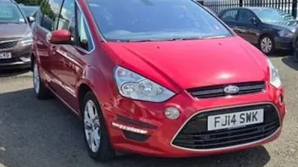 Used Ford S-MAX Titanium 163 HP (119 kW) 2014 Red MPV
