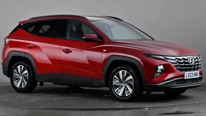 Used Hyundai Tucson SE 150 HP (110 kW) 2023 Red SUV