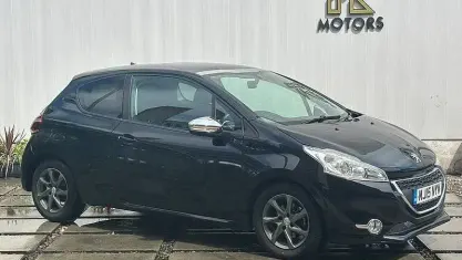 Used Peugeot 208 Style 82 HP (60 kW) 2014 Black Hatchback