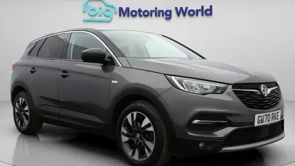 Used Vauxhall Grandland X SRi 131 HP (96 kW) 2020 Grey SUV