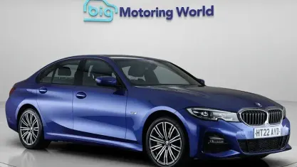 Begagnad BMW 330e M Sport 292 HK (214 kW) 2022 Blå Sedan