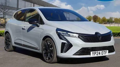 Used Renault Clio V Techno 143 HP (105 kW) 2024 Grey Hatchback