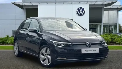 Used VW Golf VIII Style 131 HP (96 kW) 2024 Grey Hatchback