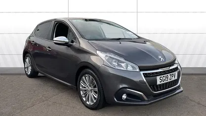 Grey Used 2019 Peugeot 208 Signature Sky Hatchback | £8,154 (Fair price)