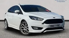 White Used 2017 Ford Focus ST-Line Hatchback | £7,192 (Fair price)