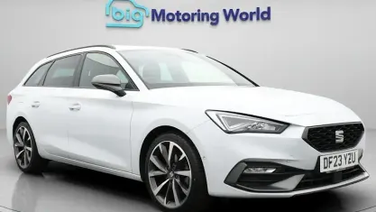 Used Seat Leon FR Sport 131 HP (96 kW) 2023 White Estate