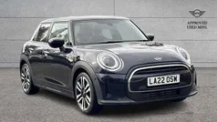 Black Used 2022 Mini Cooper Exclusive Hatchback | £20,566 (Fair price)