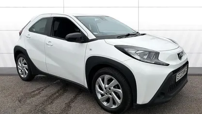 Used Toyota Aygo X PURE 72 HP (52 kW) 2025 SUV
