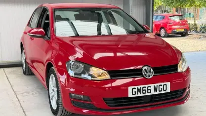 Used VW Golf VII Edition 110 HP (80 kW) 2016 Red Hatchback