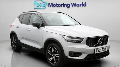Used Volvo XC40 R-Design 163 HP (119 kW) 2021 SUV