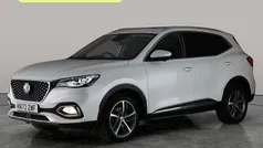White Used 2022 MG HS Exclusive SUV | £14,488 (Fair price)