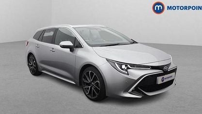Second-hand Toyota Corolla 184 CP (135 kW) 2022 Argintiu Break