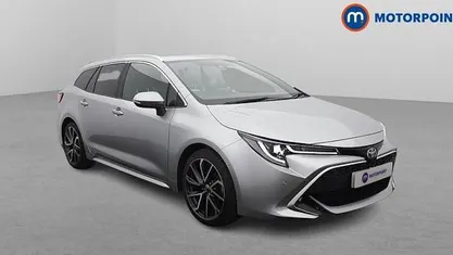 Używany Toyota Corolla 184 KM (135 kW) 2022 Srebrny Kombi