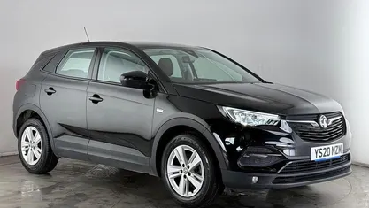 Used Vauxhall Grandland X S 131 HP (96 kW) 2019 Black SUV
