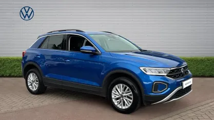 Used VW T-Roc Life 150 HP (110 kW) 2023 Blue SUV