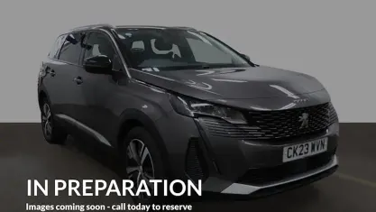 Używany Peugeot 5008 Allure+ 131 KM (96 kW) 2022 Szary SUV