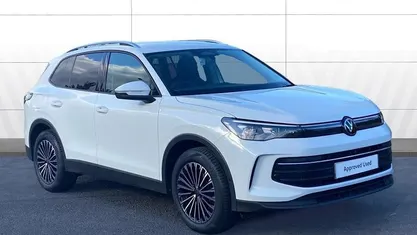 Used 2025 VW Tiguan Match SUV | £27,189 (Fair price)