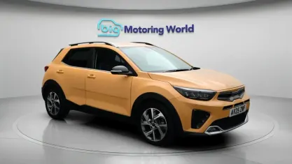 Begagnad Kia Stonic GT-Line 99 HK (72 kW) 2025 Gul SUV