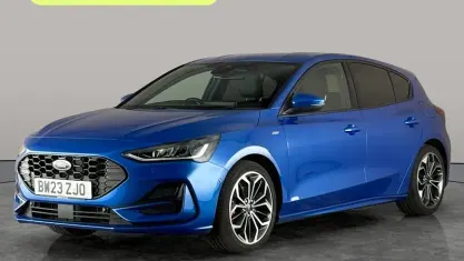 Used Ford Focus ST-Line X 155 HP (114 kW) 2023 Blue Hatchback