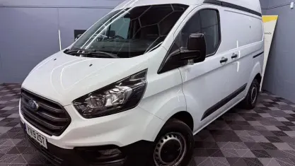 Used Ford Transit Custom 105 HP (77 kW) 2019 White Van