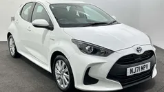 Used 2025 Toyota Yaris Hybrid Hatchback | £14,206 (Super price)
