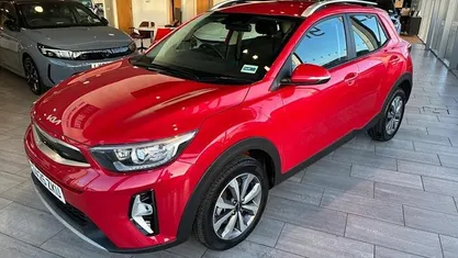 Used 2025 Kia Stonic SUV | £17,499 (Fair price)