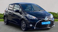 Black Used 2016 Toyota Yaris Hybrid Hatchback | £10,498 (Fair price)