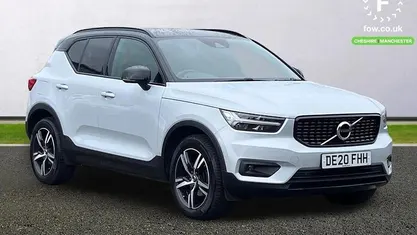 Begagnad Volvo XC40 R-Design 150 HK (110 kW) 2020 Silver SUV