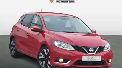 Used 2016 Nissan Pulsar Tekna Hatchback | £6,495 (Fair price)