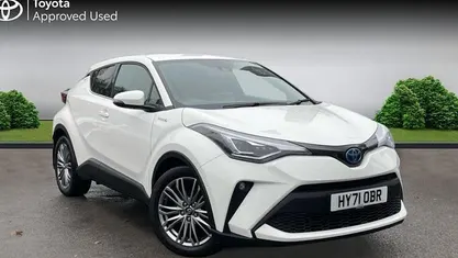 Used 2023 Toyota C-HR SUV | £20,614 (Fair price)