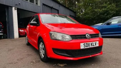 Used VW Polo S 60 HP (44 kW) 2011 Red Hatchback