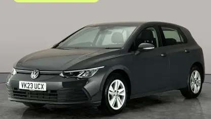 Used VW Golf VIII Life 150 HP (110 kW) 2023 Hatchback