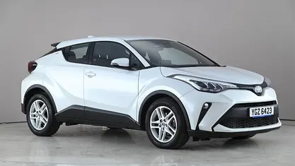 Used Toyota C-HR 122 HP (89 kW) 2023 White SUV