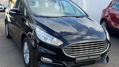 Used Ford S-MAX Zetec 150 HP (110 kW) 2019 MPV