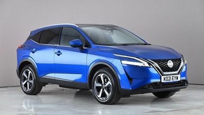 Używany Nissan Qashqai S 140 KM (102 kW) 2021 Niebieski SUV